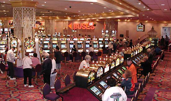 What Online Slot Games And How To Play?